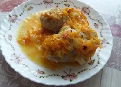 Sarma lenesa cu varza si carne tocata, reteta cu poza