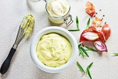 Sos Aioli - o rețetă pentru gătit acasă