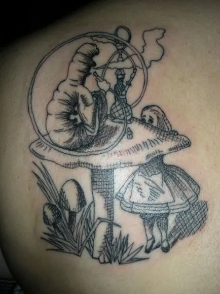 100 tatuaj bazat pe Alice in Wonderland