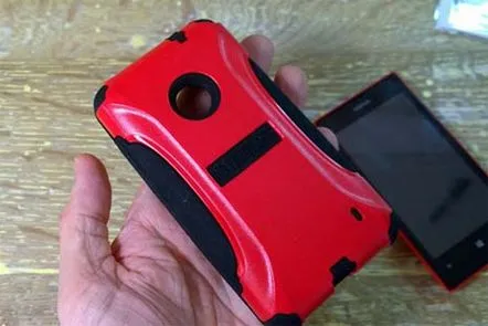 Husa de protectie pentru telefonul Lumia 520