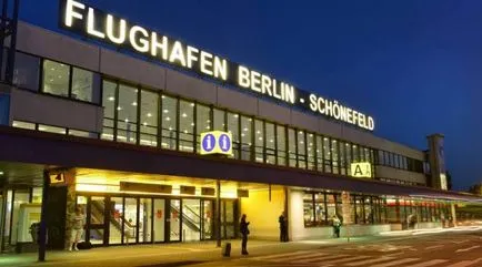 Airport Berlin Schönefeld repülőtér és hogyan lehet eljutni a város