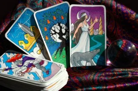 Ghicitoare pe cărțile Mariei Lenormand