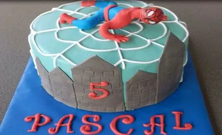 Tort cu Spider-Man din mastic Master class pas cu pas