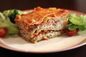 Cum să gătești lasagna, o rețetă pas cu pas cu o fotografie. O rețetă de lasagna acasă cu carne tocată cu fotografie