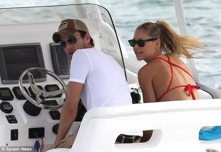 Enrique Iglesias și Anna Kournikova la Miami