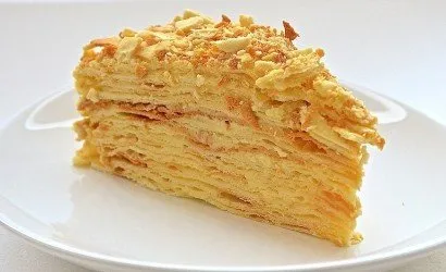 Pregătim un tort Napoleon cu mâinile noastre