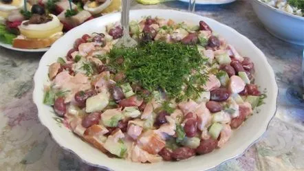 Salata cu fasole conservata, retete simple si delicioase