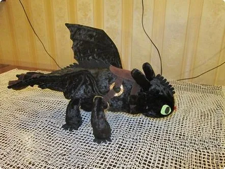 Cum să coasi un dragon fără dinți