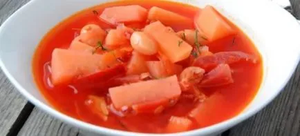 Borscs babbal - zöldségleves receptek konzerv bab, gomba, savanyú káposzta