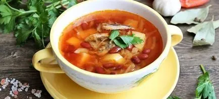Борш с боб - растително супа рецепти с консервирани боб, гъби и зеле