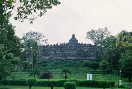 Borobudur (Indonézia), történelem, leírás, fényképek, hogyan juthat