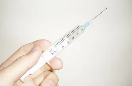 Cum să tratați nodulii de la injecții, astfel încât să se dizolve la copii