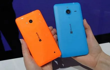 Lumia 640 vs 640 XL Comparație între Cyan și Orange