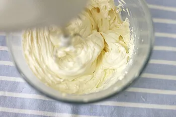 Reteta de tort cu crema de branza