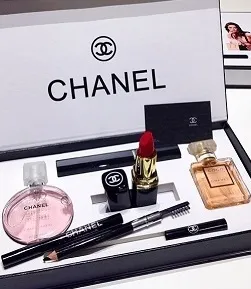 Chanel 5 в 1 купите набор подарък (парфюми козметика), козметика и лична хигиена