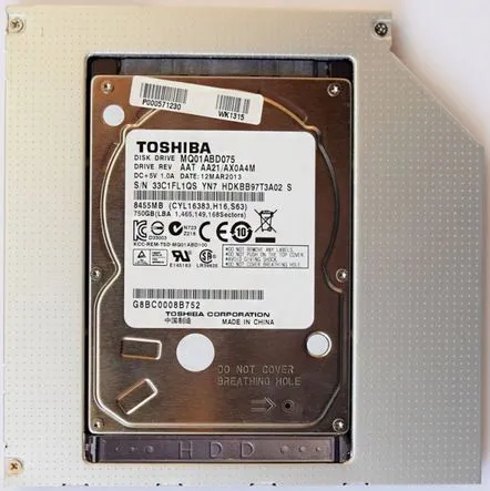 Înlocuirea unității DVD cu un HARD disk sau SSD suplimentar