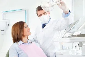 5 motive pentru o vizită urgentă la dentist