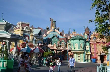 Ce se poate face și vedea în disneyland California