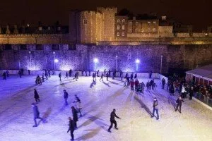 Salutăm Anul Nou la patinoar