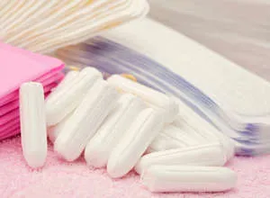 Câte zile durează prima menstruație?la adolescenta si dupa sarcina