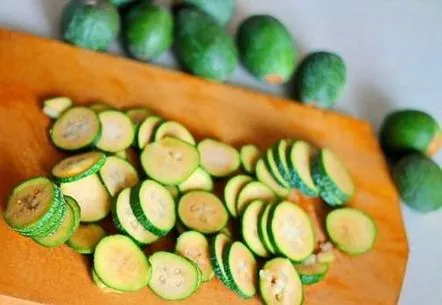 feijoa