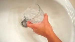 Din cauza a ceea ce doare plombă