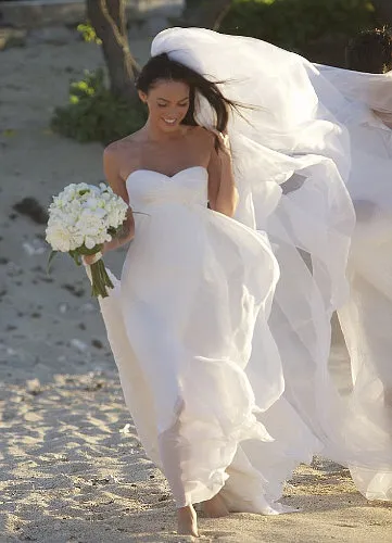 Megan Fox rochie de nunta