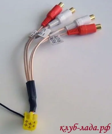 Cum de a conecta subwoofer-ul la radio din fabrică