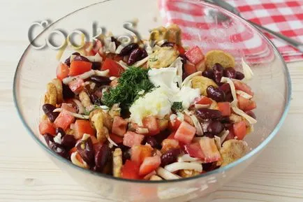 Salata cu fasole și roșii