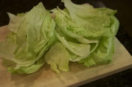 Salata cu cartofi prăjiți Salata cu cartofi prăjiți
