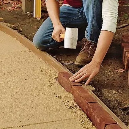 Urmăriți propriile mâini pentru a da Urmăriți propriile mâini pentru a da