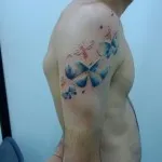 fluturi tatuaj care înseamnă