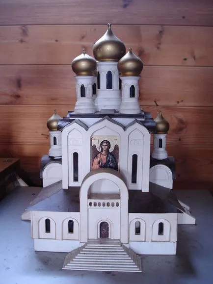 Biserica din hârtie cu propriile mâini Biserica din hârtie cu propriile mâini