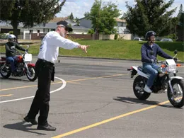 Cum să o plimbare cu motocicleta Cum să o plimbare cu motocicleta