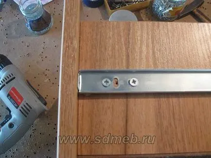 Cum se instalează caseta de ghidare
