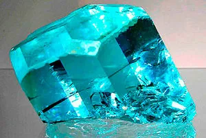 Acvamarin (aqamarine)