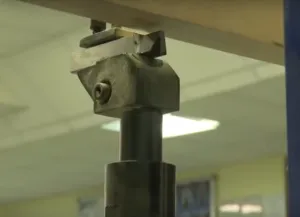 Balustri lemn cu mâinile lor