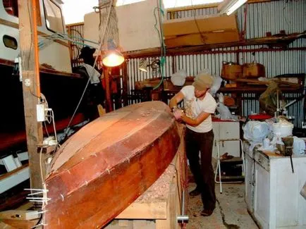 Kayak cu mâinile lor