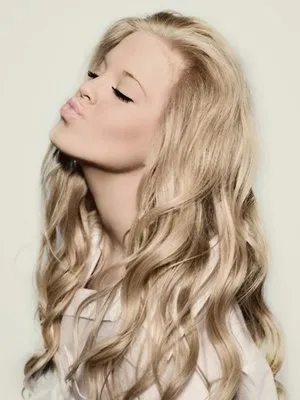 Bej fotografie de păr, care este de culoare maro deschis, blond sau blond geros rece (culoarea parului bej) Bej culoarea părului fotografie, care este de culoare maro deschis, blond sau blond geros rece