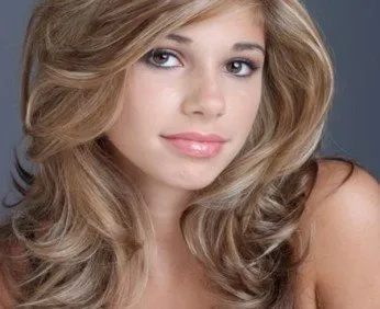 Bej culoarea părului fotografie, care este de culoare maro deschis, blond sau blond geros la rece (care) Bej culoarea părului fotografie, care este de culoare maro deschis, blond sau blond geros rece