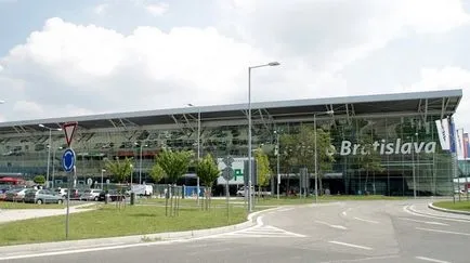 Biletele la Bratislava orarul de zbor al companiei aeriene, prețuri, comandă online (bilete de avion) Biletele la compania aeriană Bratislava orarele de zbor, preturi, comanda on-line