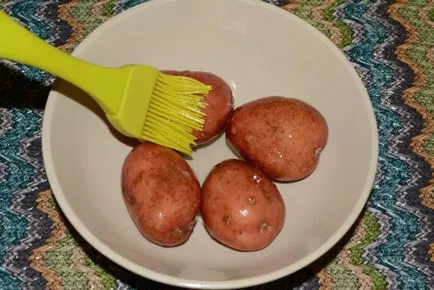 cartof copt rapidă în cuptorul cu microunde - cât de delicioase cartofi la cuptor, în cuptorul cu microunde în piele (la cuptor) cartof copt rapidă în cuptorul cu microunde - cât de delicioase cartofi la cuptor într-un cuptor cu microunde în piei lor,