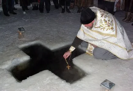 Boboteaza, Boboteaza, și înot în gaura (gaura) Boboteaza, Boboteaza și înot gheață