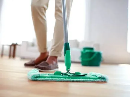 Linoleum spălare, mijloace pentru curățarea zilnică și îndepărtarea petelor