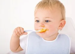 Ce poate un copil de un an de produse alimentare, bebiklad