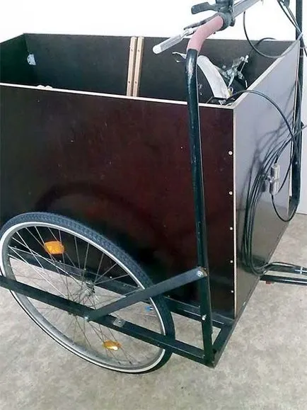 Asigurați-vă o bicicletă pentru adulți cu trei roți