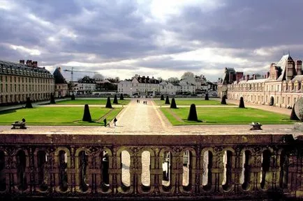 Palatul Fontainebleau din Franța, Franța Moya (Franța) Palatul Fontainebleau din Franța, Franța moya