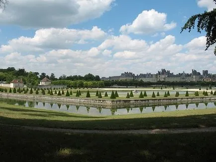 Palatul Fontainebleau din Franța, Franța Moya (Franța) Palatul Fontainebleau din Franța, Franța moya