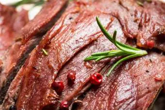 Gătit delicioase și carne de vânat surpriza invitatilor (feluri de mâncare) Gătit delicioase și carne de vânat surpriza invitatilor