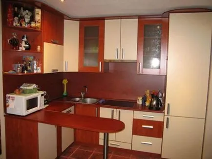 Interiorul bucătăriei mici în exemple de design fotografie detaliu
